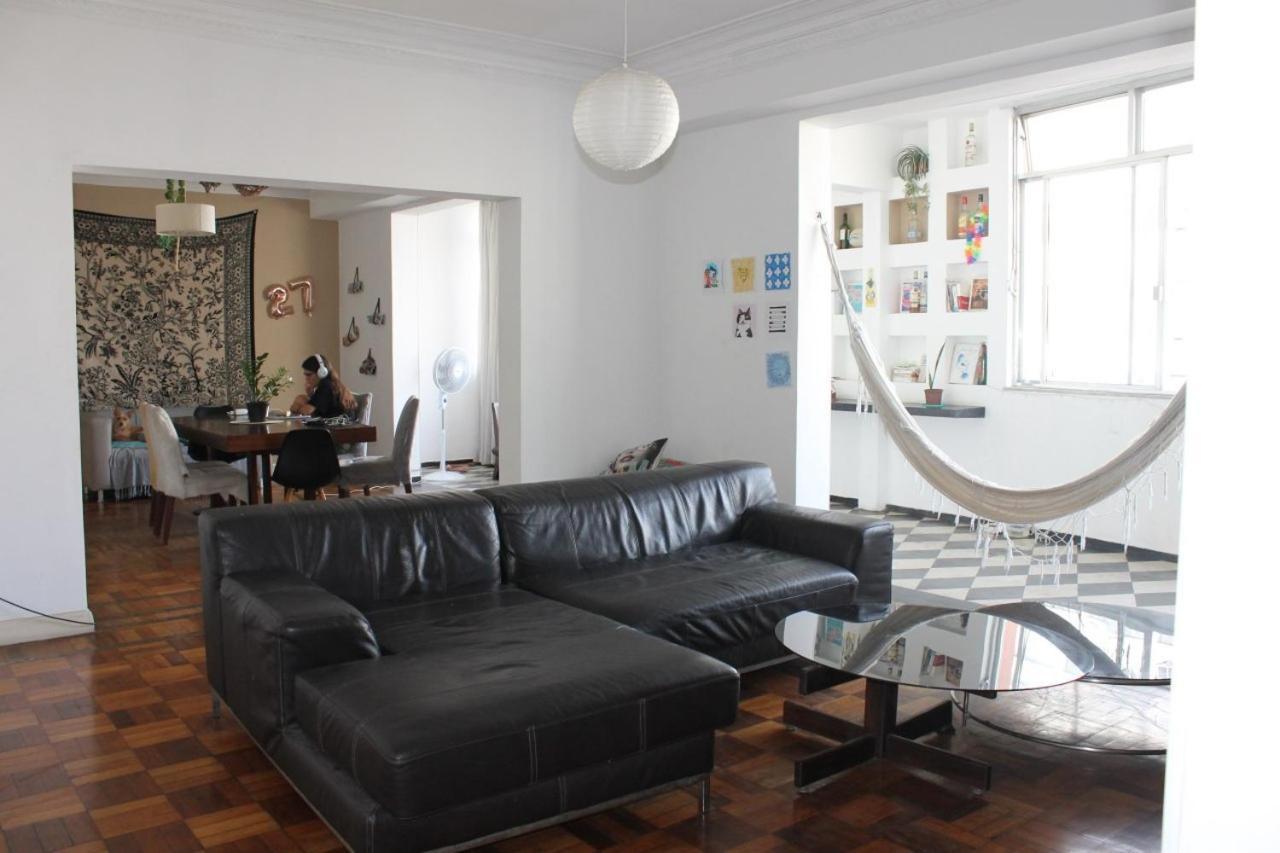 Lar Brasil - Quartos Individuais E Casais Habitación en casa particular *